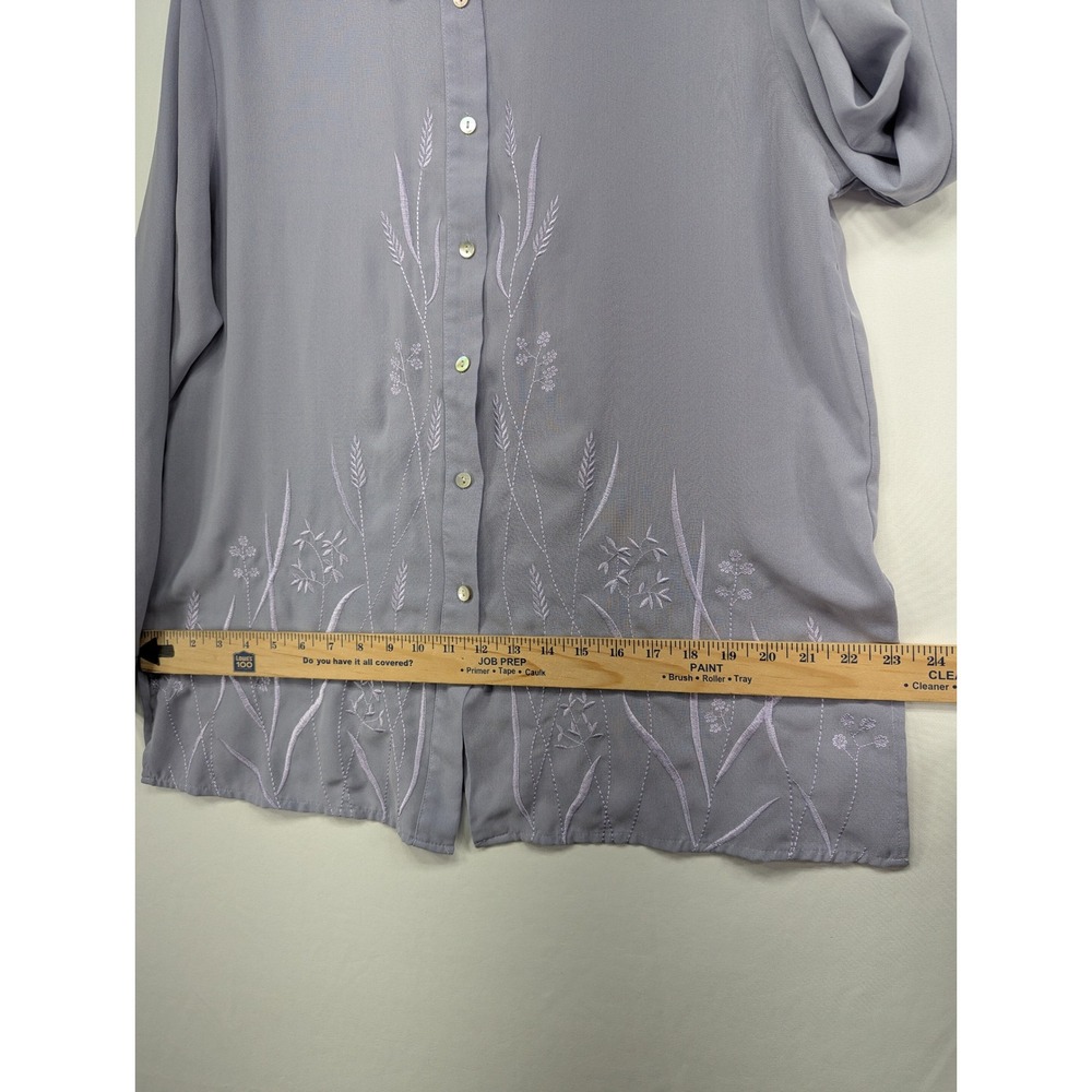 Yves St. Clair Studio Vintage Lavender Embroidered Button Down Blouse Size 16 - Picture 7 of 10